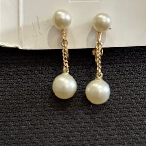 Elegant Gold and Cream Pearl Drop Earrings